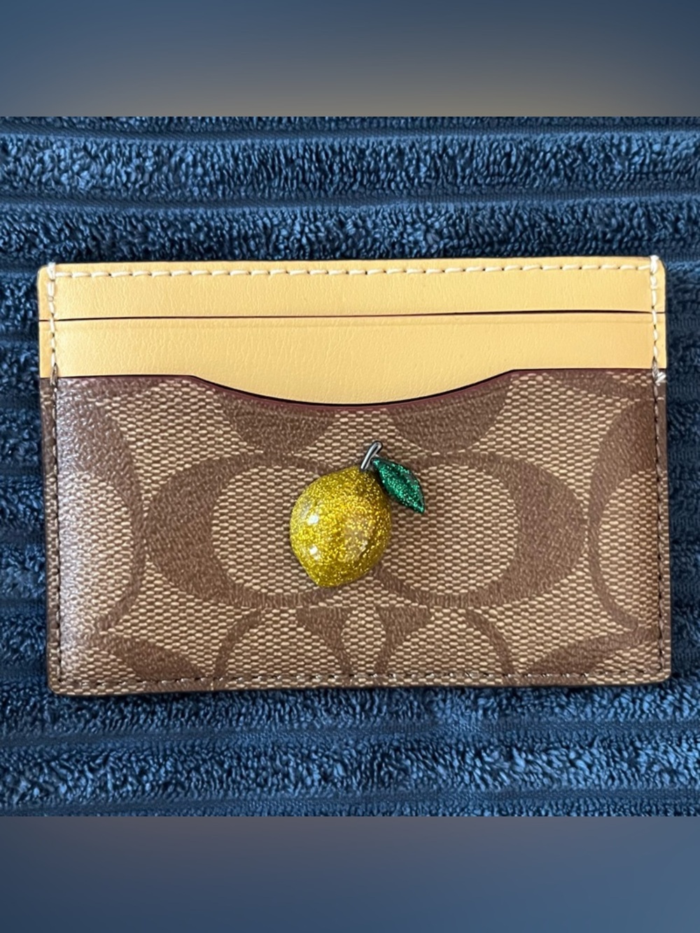 Coach signature lemon ID credit card holder NWOT